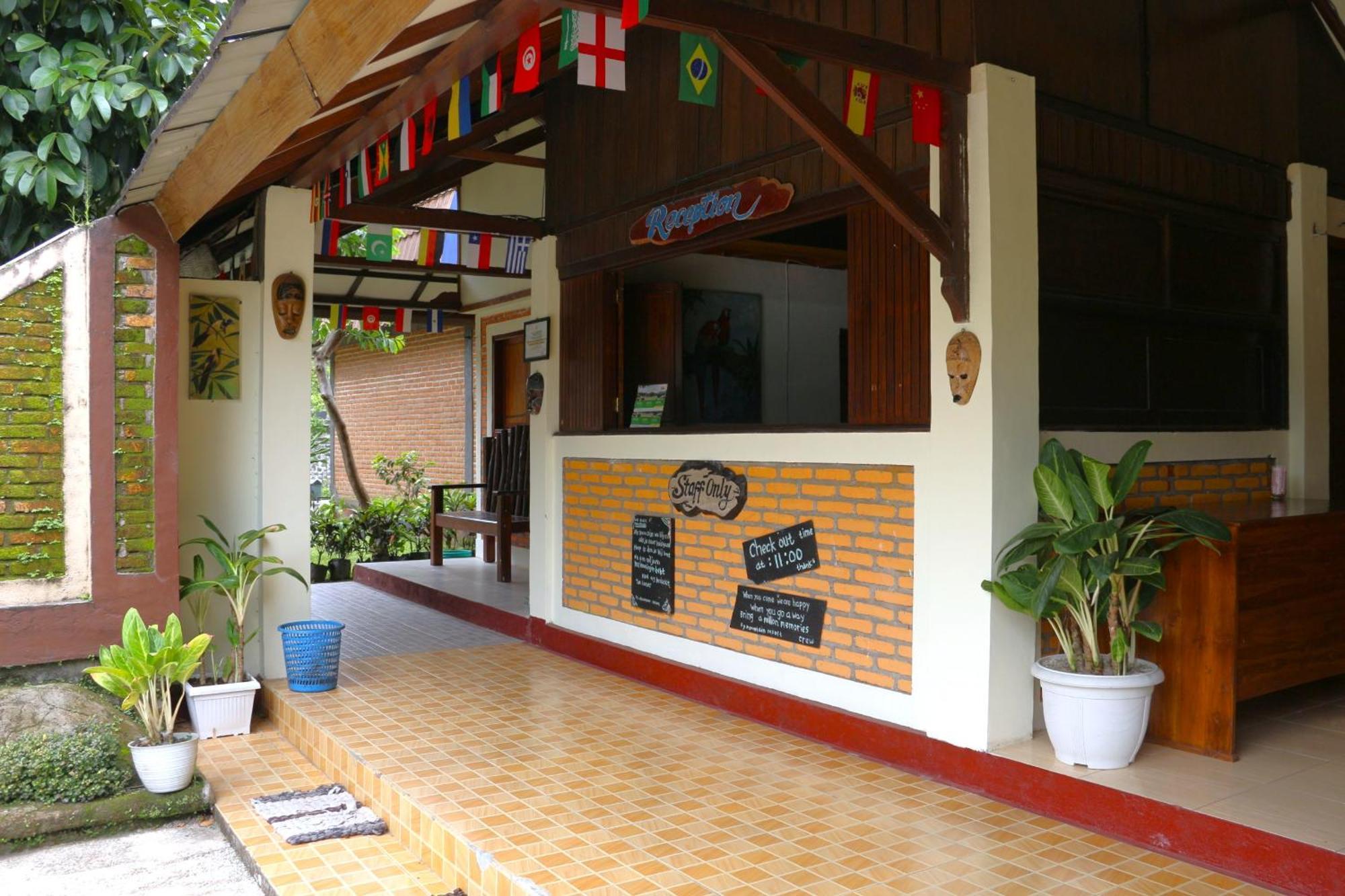 Green Orry Inn Tetebatu Exterior photo