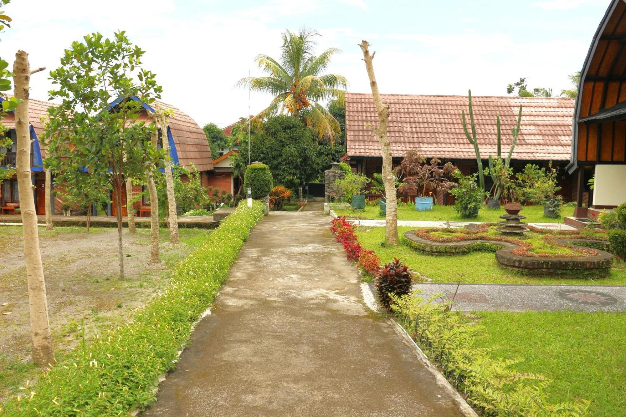 Green Orry Inn Tetebatu Exterior photo